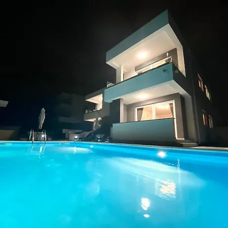Fantasy Pool Villa Novalja Exterior photo
