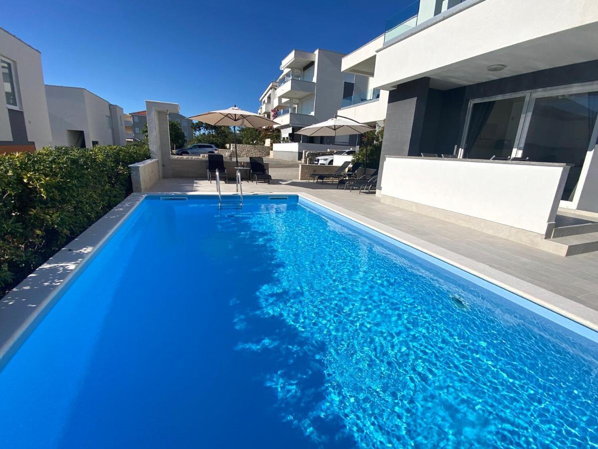 Fantasy Pool Novalja